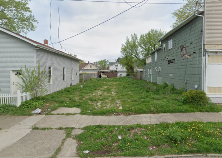 444 E 13th St